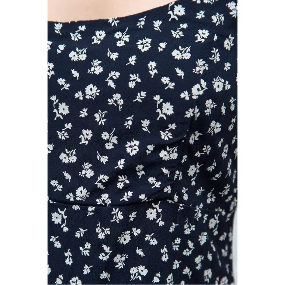 Brandy Melville Colleen Dress - Picture 5 of 5